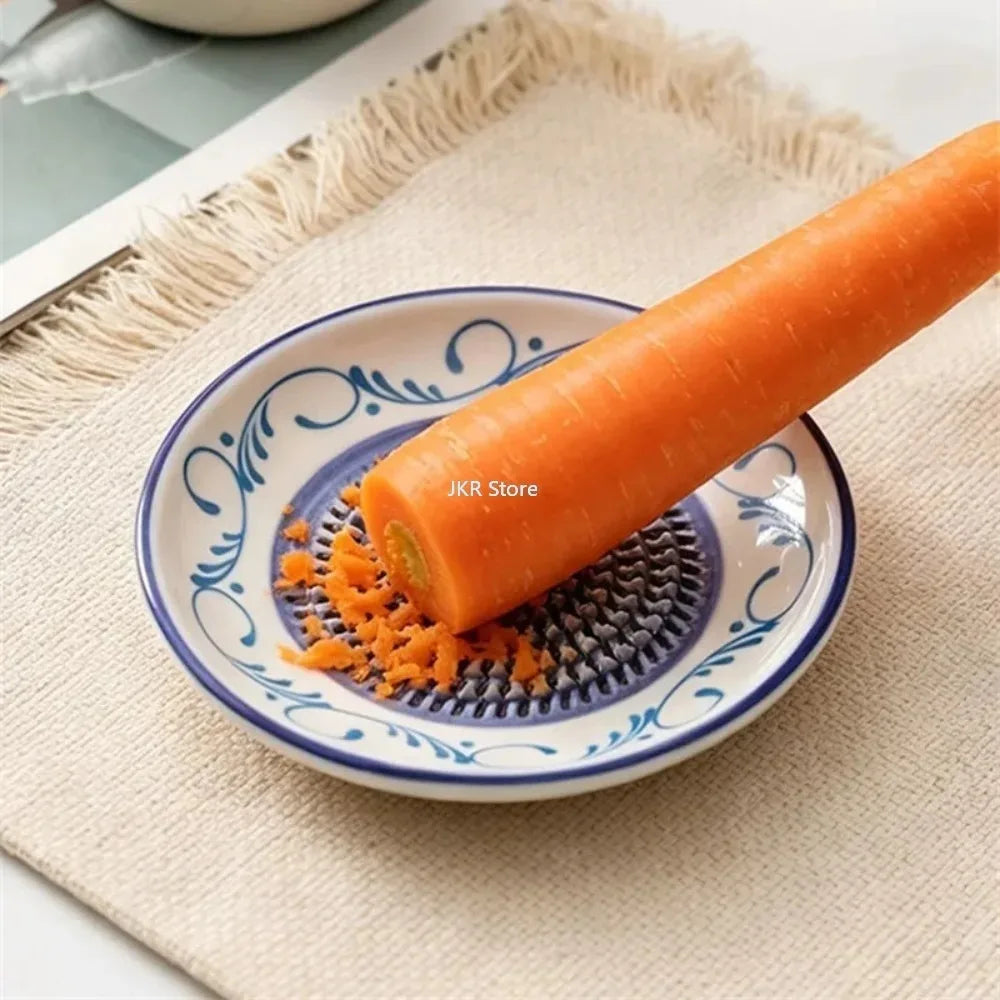 2 in 1 Garlic Ginger Masher Ceramic Round Grater Plate Manual Vegetable Fruit Grinding Tool for Kitchen Cooking Use